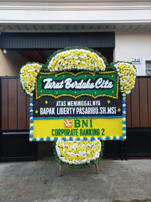Papan Bunga Duka di Babura
